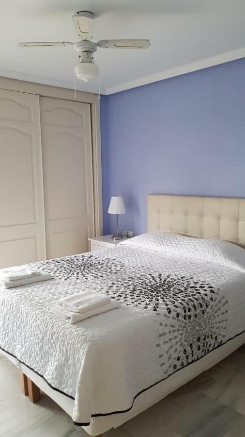 הוילה בנאלמדנה Townhouse Mar Y Sol מראה חיצוני תמונה